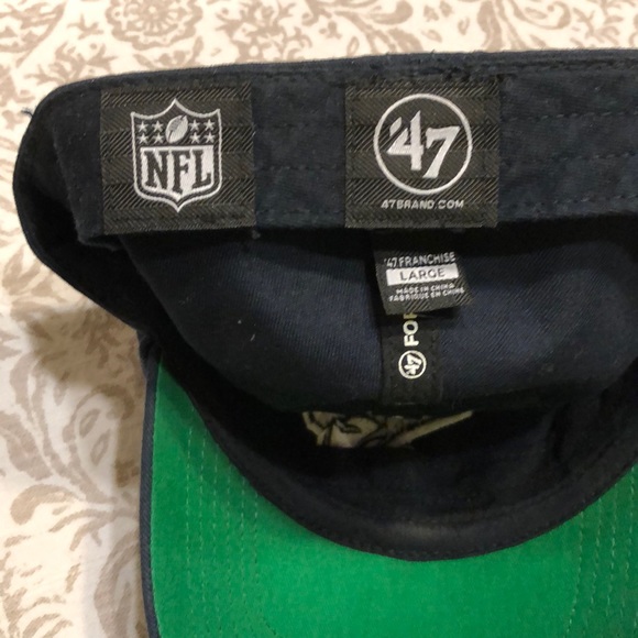 New England Patriots fitted hat, large. Perfect!! - Picture 5 of 8